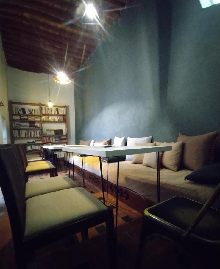 Tarbi'aat Tetaoun 44 Hotel Tetouan Bagian luar foto