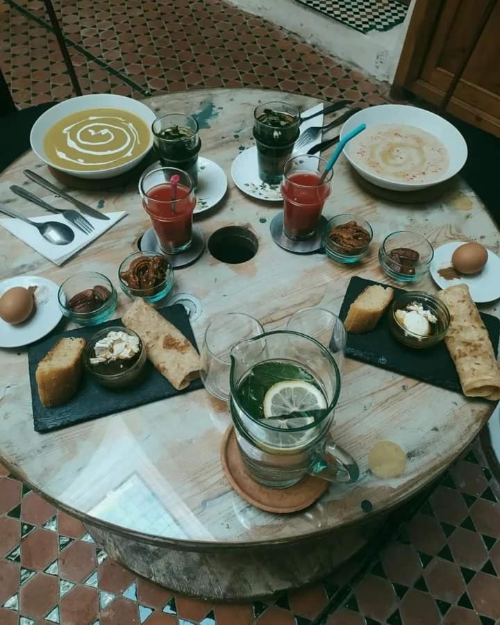 Tarbi'aat Tetaoun 44 Hotel Tetouan Bagian luar foto
