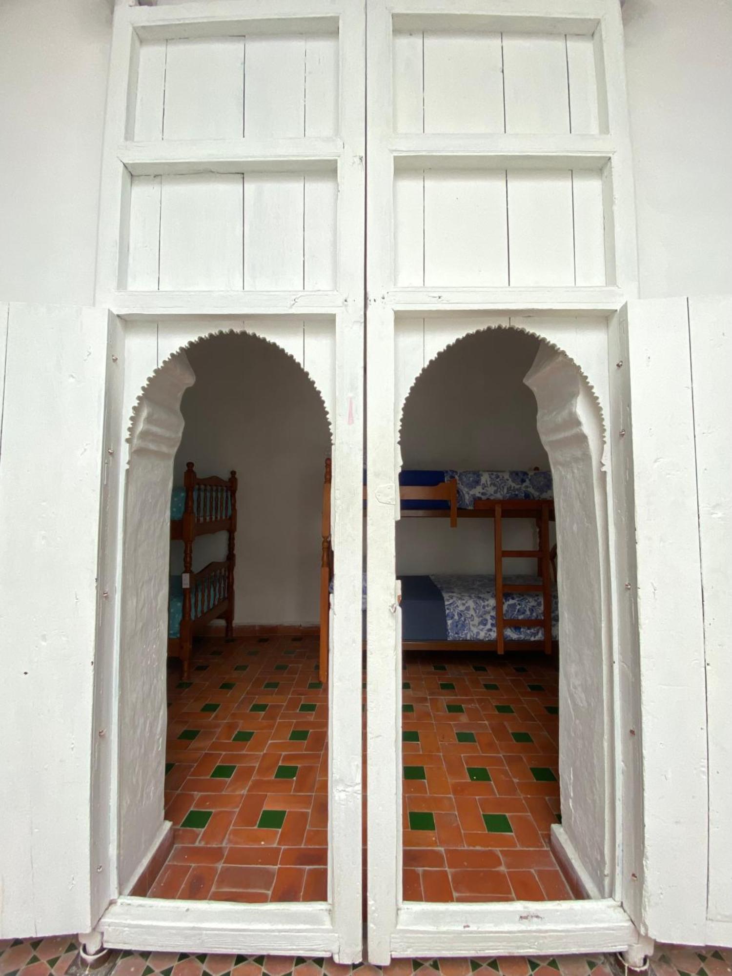 Tarbi'aat Tetaoun 44 Hotel Tetouan Bagian luar foto