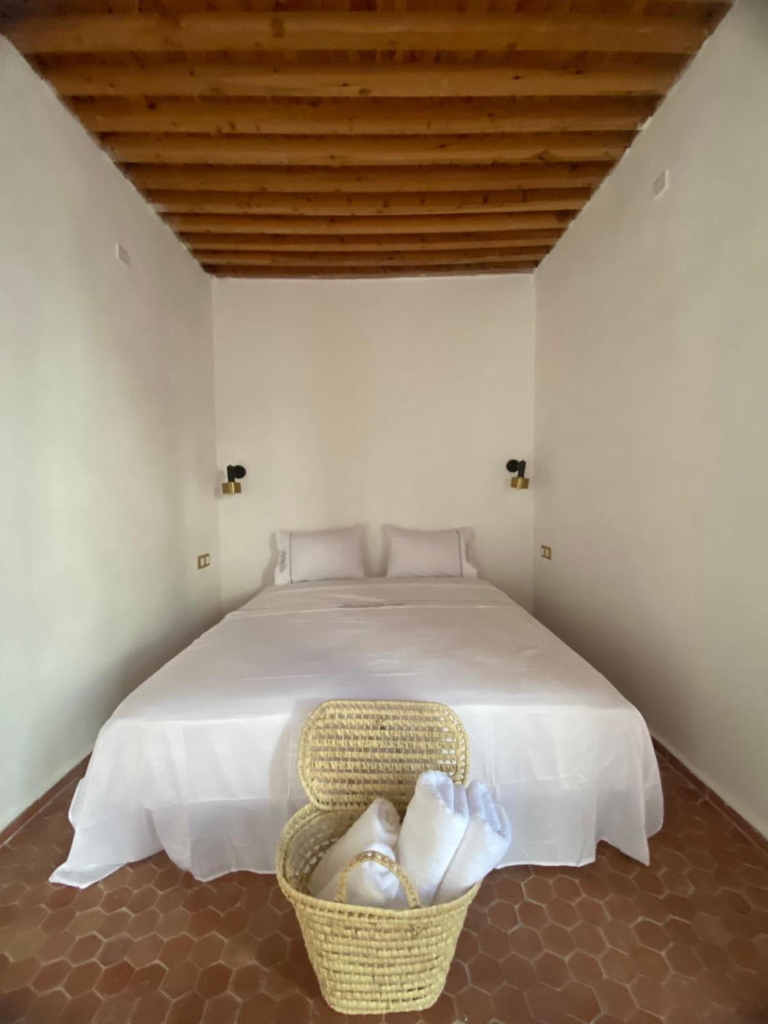 Tarbi'aat Tetaoun 44 Hotel Tetouan Bagian luar foto